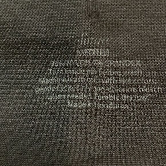 Soma Black Seamless Slimming Compression Capri Cropped Leggings Size M - Picture 6 of 9